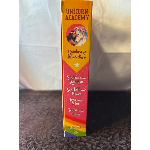 Unicorn Academy books 1-4 Rainbow Adventure - Picture 4 of 5
